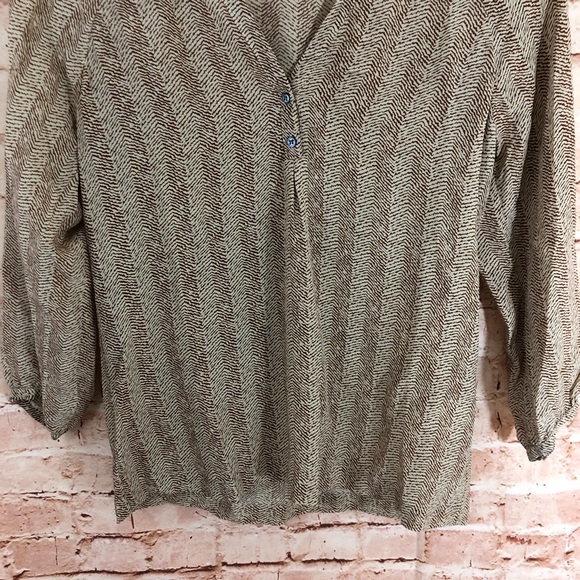 Joie Oliana Animal Print Silk Blouse Top - Picture 4 of 6